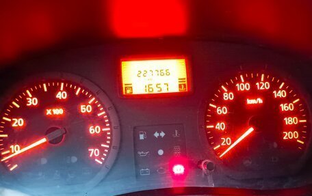 Renault Logan I, 2006 год, 200 000 рублей, 9 фотография