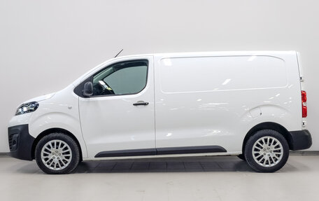 Opel Vivaro, 2022 год, 2 650 000 рублей, 8 фотография