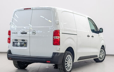 Opel Vivaro, 2022 год, 2 650 000 рублей, 5 фотография