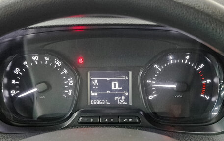 Opel Vivaro, 2022 год, 2 650 000 рублей, 15 фотография