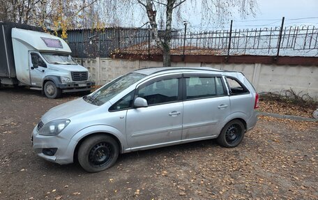 Opel Zafira B, 2012 год, 360 000 рублей, 1 фотография