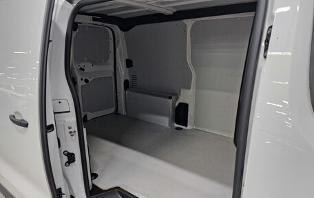 Opel Vivaro, 2022 год, 2 650 000 рублей, 17 фотография