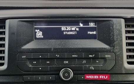 Opel Vivaro, 2022 год, 2 650 000 рублей, 16 фотография