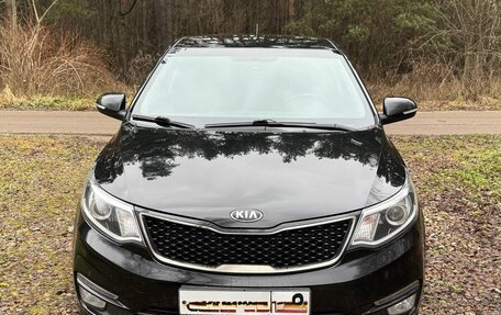 KIA Rio III рестайлинг, 2017 год, 1 390 000 рублей, 2 фотография