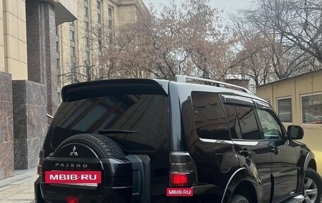 Mitsubishi Pajero IV, 2011 год, 1 650 000 рублей, 4 фотография