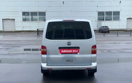 Volkswagen Caravelle T5, 2009 год, 1 330 000 рублей, 5 фотография