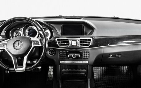 Mercedes-Benz E-Класс, 2013 год, 2 447 000 рублей, 17 фотография