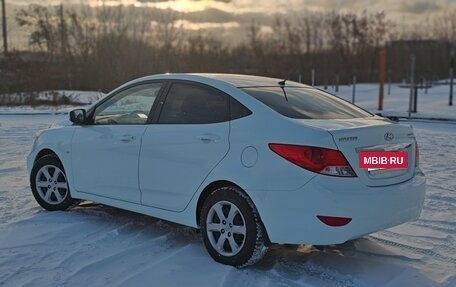 Hyundai Solaris II рестайлинг, 2011 год, 670 000 рублей, 6 фотография