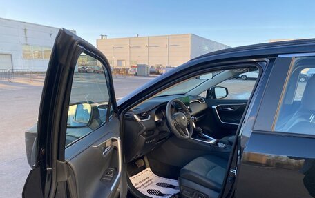 Toyota RAV4, 2025 год, 4 199 000 рублей, 8 фотография
