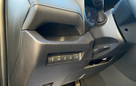 Toyota RAV4, 2025 год, 4 199 000 рублей, 14 фотография