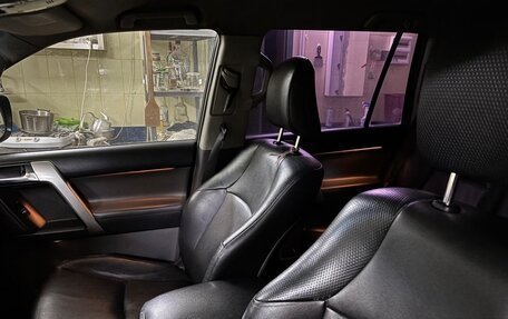 Toyota Land Cruiser Prado 150 рестайлинг 2, 2010 год, 1 910 000 рублей, 5 фотография