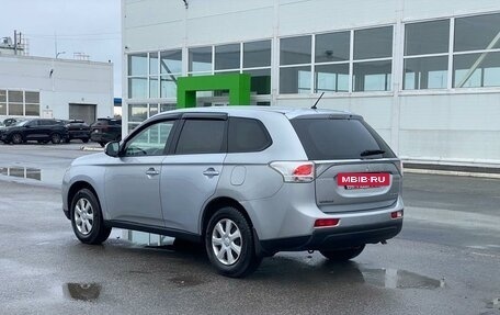 Mitsubishi Outlander III рестайлинг 3, 2012 год, 940 000 рублей, 6 фотография