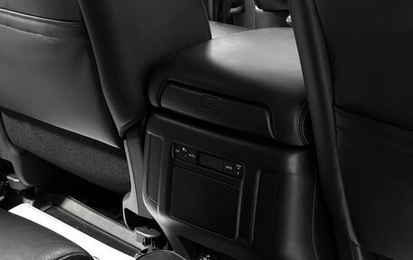 Nissan Armada II, 2016 год, 3 290 000 рублей, 13 фотография