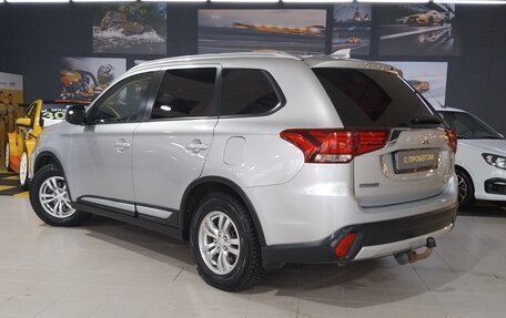 Mitsubishi Outlander III рестайлинг 3, 2017 год, 1 950 000 рублей, 3 фотография