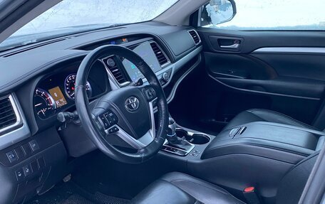 Toyota Highlander III, 2014 год, 2 600 000 рублей, 9 фотография