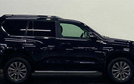 Toyota Land Cruiser Prado 150 рестайлинг 2, 2017 год, 4 590 000 рублей, 4 фотография