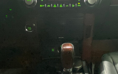 Toyota Land Cruiser Prado 150 рестайлинг 2, 2017 год, 4 590 000 рублей, 14 фотография