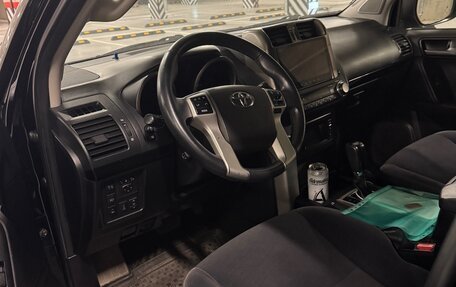 Toyota Land Cruiser Prado 150 рестайлинг 2, 2010 год, 2 800 000 рублей, 9 фотография