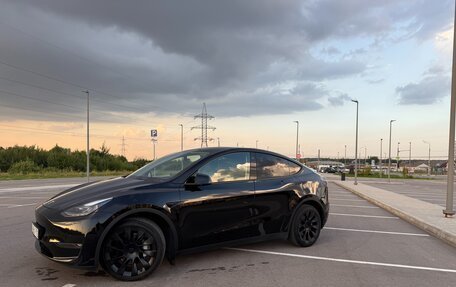 Tesla Model Y I, 2021 год, 4 970 000 рублей, 3 фотография