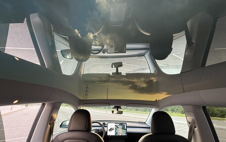 Tesla Model Y I, 2021 год, 4 970 000 рублей, 14 фотография