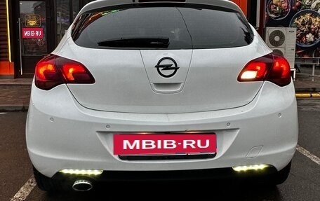 Opel Astra J, 2012 год, 840 000 рублей, 2 фотография