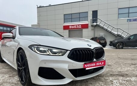 BMW 8 серия, 2020 год, 6 700 000 рублей, 2 фотография