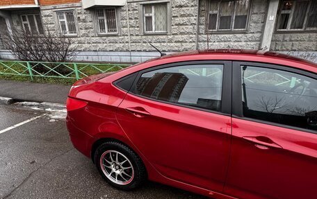 Hyundai Solaris II рестайлинг, 2011 год, 650 000 рублей, 4 фотография