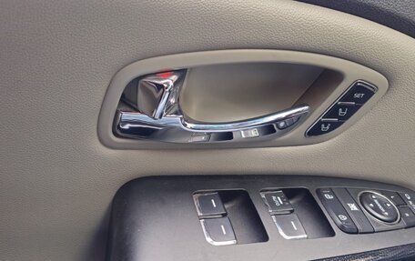 KIA Carnival III, 2016 год, 2 550 000 рублей, 2 фотография