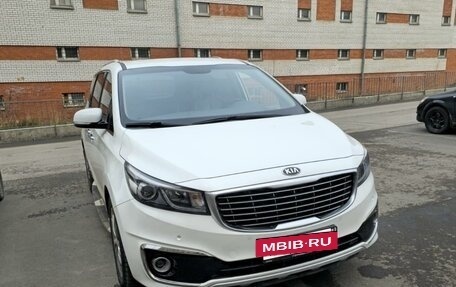 KIA Carnival III, 2016 год, 2 550 000 рублей, 5 фотография