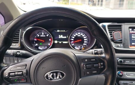 KIA Carnival III, 2016 год, 2 550 000 рублей, 10 фотография