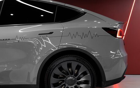 Tesla Model Y I, 2023 год, 5 900 000 рублей, 5 фотография