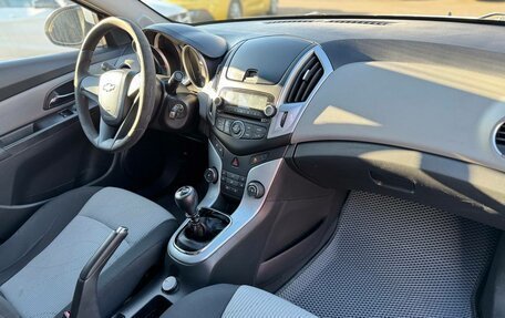 Chevrolet Cruze II, 2013 год, 649 000 рублей, 10 фотография