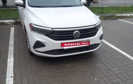 Volkswagen Polo VI (EU Market), 2020 год, 1 450 000 рублей, 2 фотография