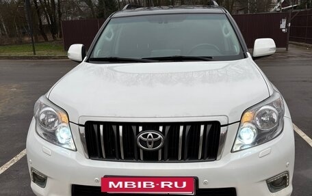 Toyota Land Cruiser Prado 150 рестайлинг 2, 2012 год, 2 650 000 рублей, 3 фотография