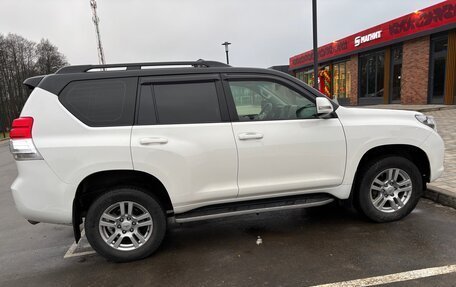 Toyota Land Cruiser Prado 150 рестайлинг 2, 2012 год, 2 650 000 рублей, 8 фотография