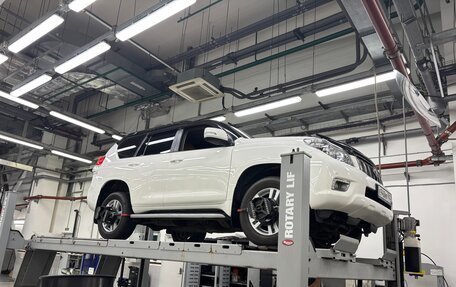 Toyota Land Cruiser Prado 150 рестайлинг 2, 2012 год, 2 650 000 рублей, 20 фотография