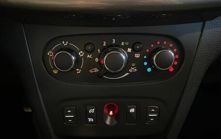 Renault Logan II, 2014 год, 593 000 рублей, 15 фотография