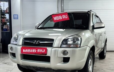 Hyundai Tucson III, 2008 год, 799 000 рублей, 2 фотография