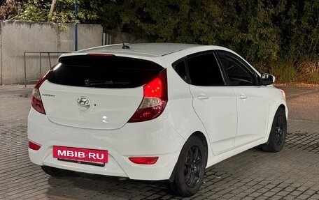 Hyundai Solaris II рестайлинг, 2014 год, 500 000 рублей, 3 фотография