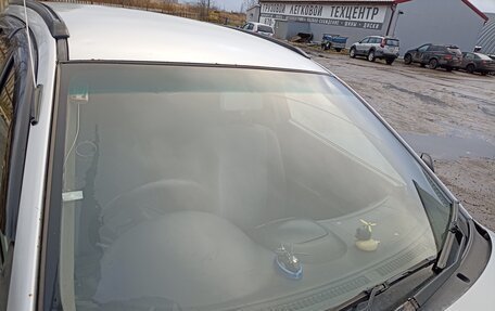 Nissan Wingroad III, 2001 год, 175 000 рублей, 13 фотография