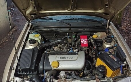 Opel Astra F, 1997 год, 300 000 рублей, 11 фотография