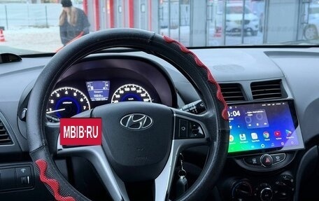 Hyundai Solaris II рестайлинг, 2011 год, 589 000 рублей, 17 фотография