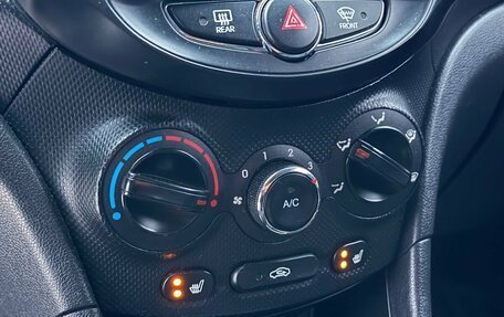 Hyundai Solaris II рестайлинг, 2011 год, 589 000 рублей, 19 фотография