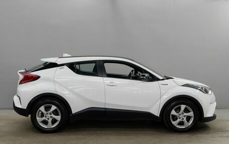 Toyota C-HR I рестайлинг, 2018 год, 2 263 000 рублей, 4 фотография