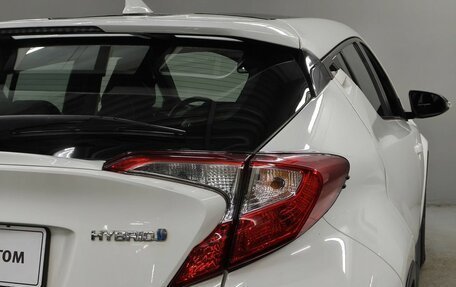 Toyota C-HR I рестайлинг, 2018 год, 2 263 000 рублей, 6 фотография