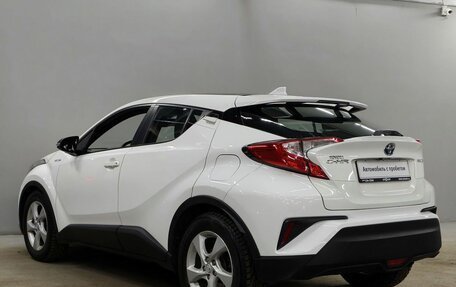 Toyota C-HR I рестайлинг, 2018 год, 2 263 000 рублей, 8 фотография