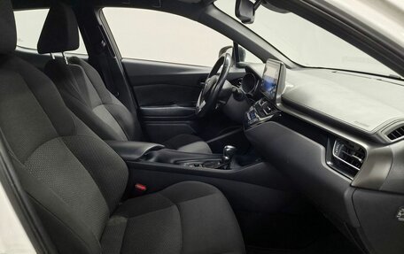 Toyota C-HR I рестайлинг, 2018 год, 2 263 000 рублей, 11 фотография