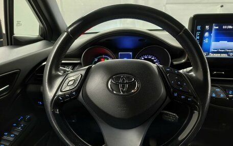 Toyota C-HR I рестайлинг, 2018 год, 2 263 000 рублей, 14 фотография