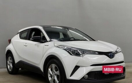 Toyota C-HR I рестайлинг, 2018 год, 2 263 000 рублей, 3 фотография