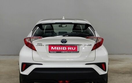 Toyota C-HR I рестайлинг, 2018 год, 2 263 000 рублей, 7 фотография